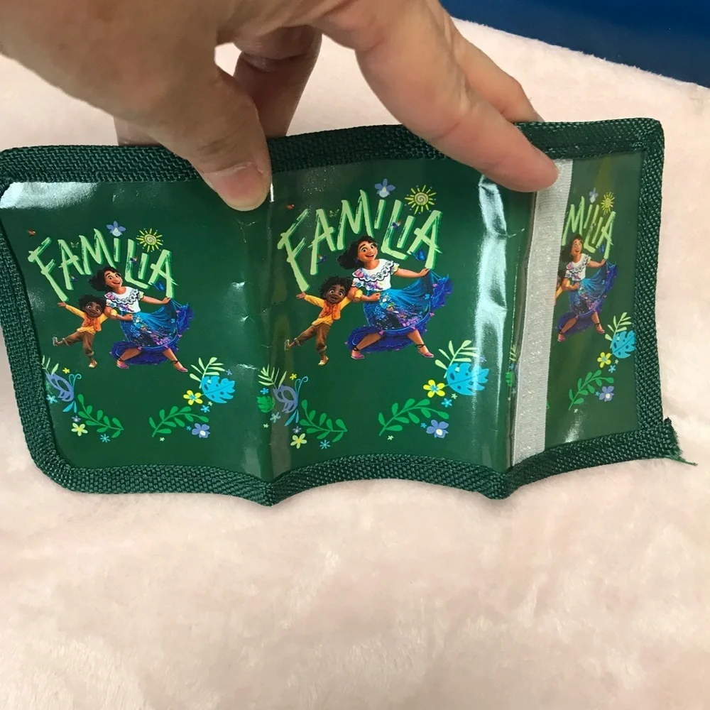 ✨✨5/$10✨✨ Disney Encanto Trifold Girls Boys Kids Wallet, Velcro BRAND NEW